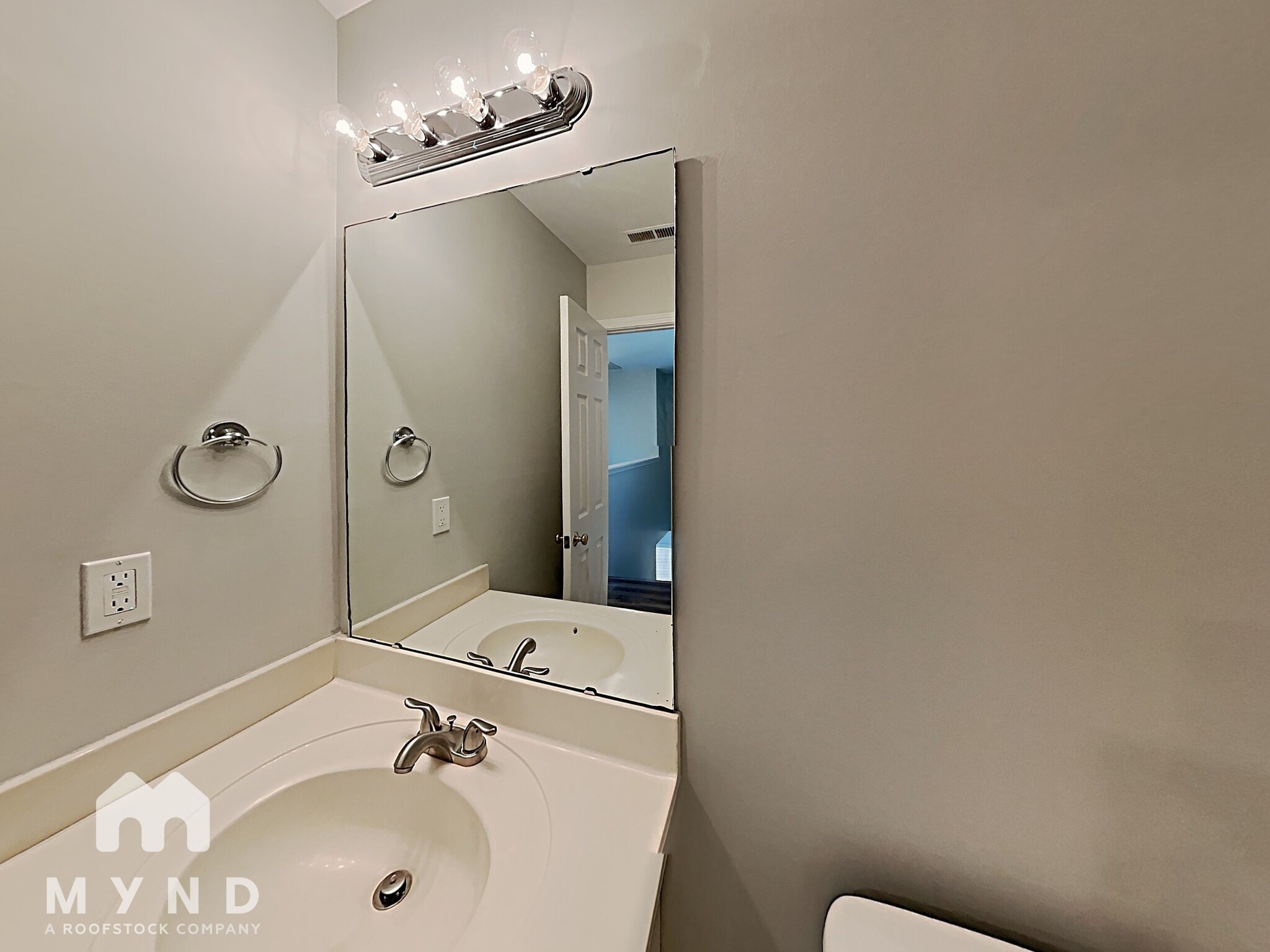 Building Photo - 4224 Beacon Crest Way