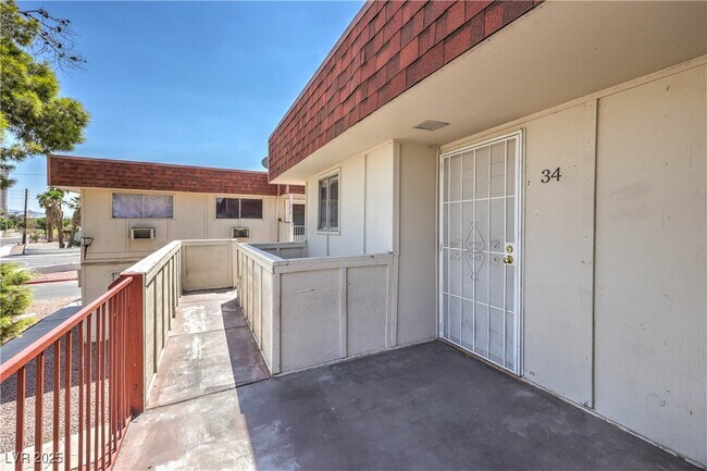 Building Photo - 5404 S Swenson St