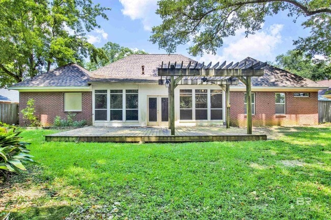 Building Photo - 9476 Marchand Ave