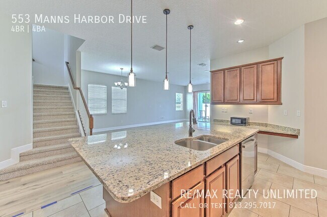 Building Photo - 553 Manns Harbor Dr