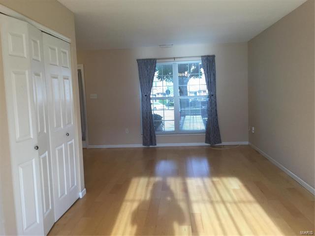 Building Photo - 393 Moreau Terrace