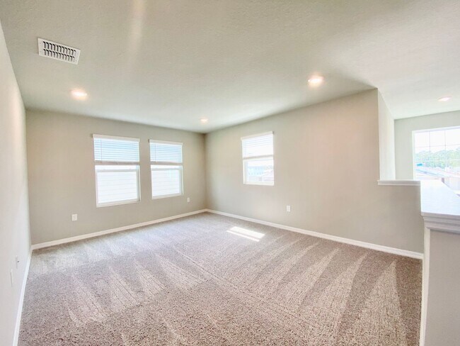 Building Photo - Home in St Cloud for Rent