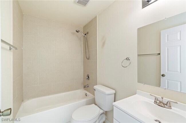 Building Photo - 510 Skyline Blvd