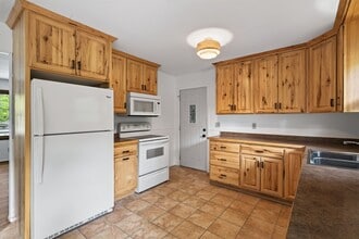 Building Photo - 13503 Meredith Dr N