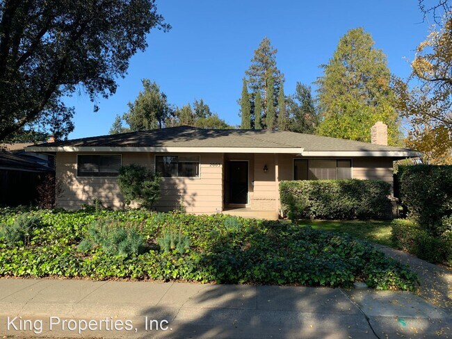 Primary Photo - 3 br, 2 bath House - 2003 Amador Avenue