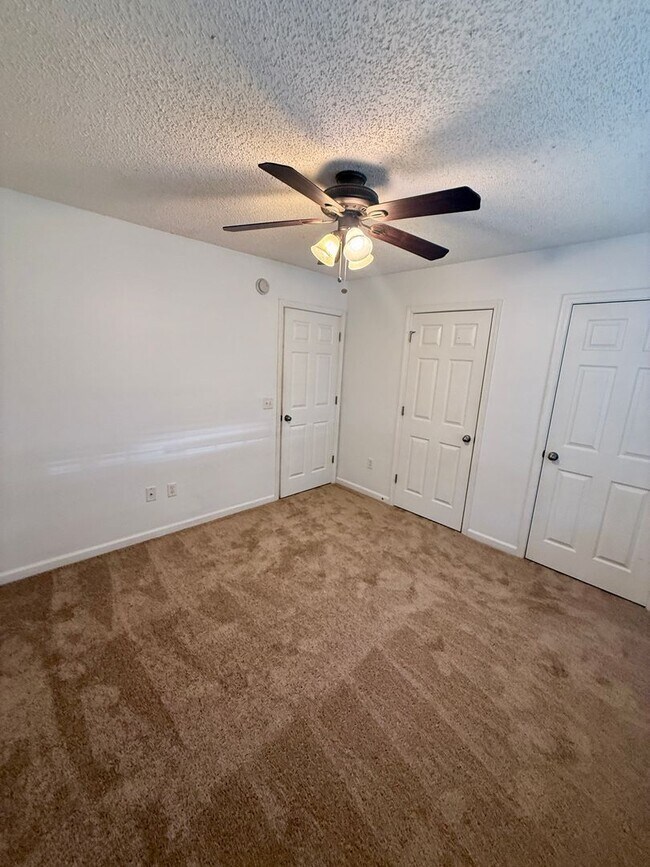 Building Photo - 118 Whirlwind Way
