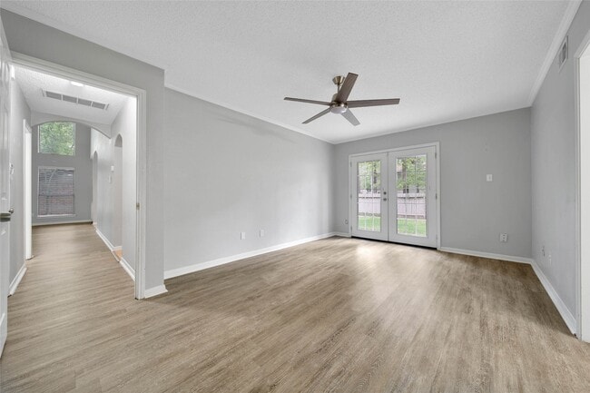 Building Photo - 9 W Lance Leaf Rd