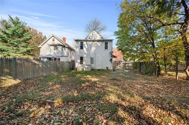 Building Photo - 9519 Preston Ave