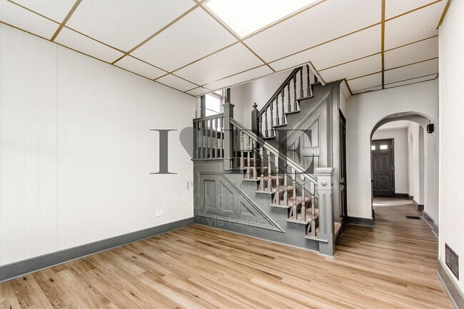 Building Photo - 158 Dakota Ave