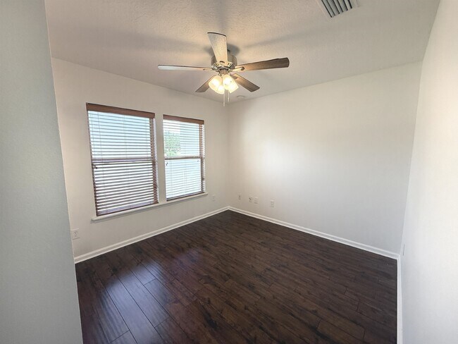 Building Photo - 436 Bostwick Cir