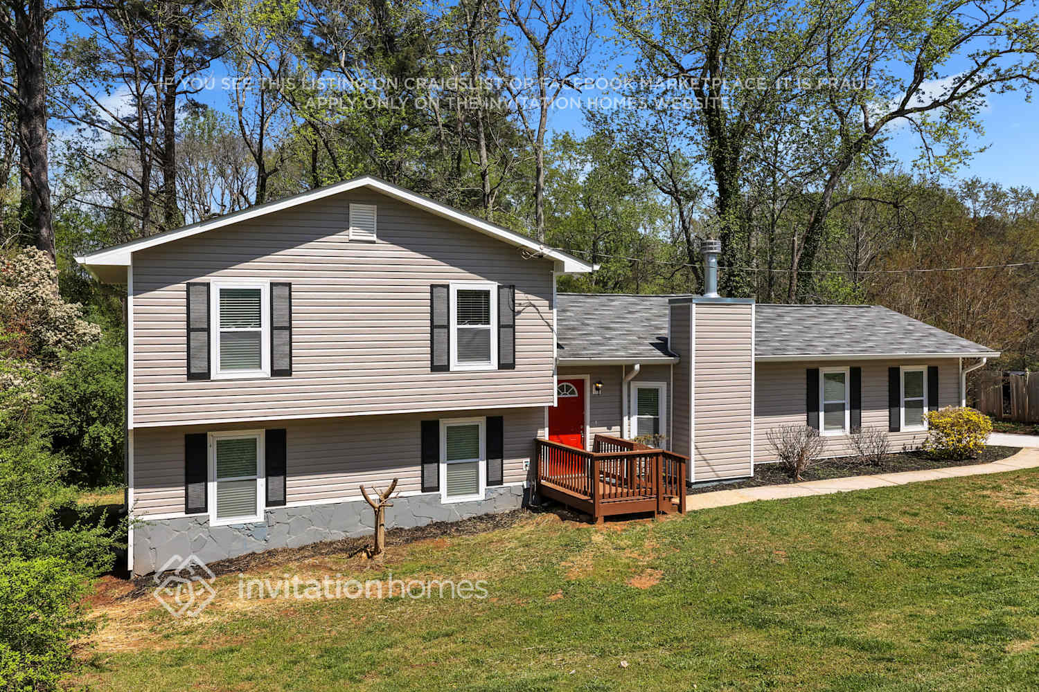 Building Photo - 3742 Saddle Ridge Dr SW