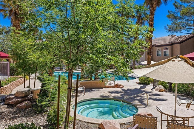 Building Photo - 9325 W Desert Inn Rd