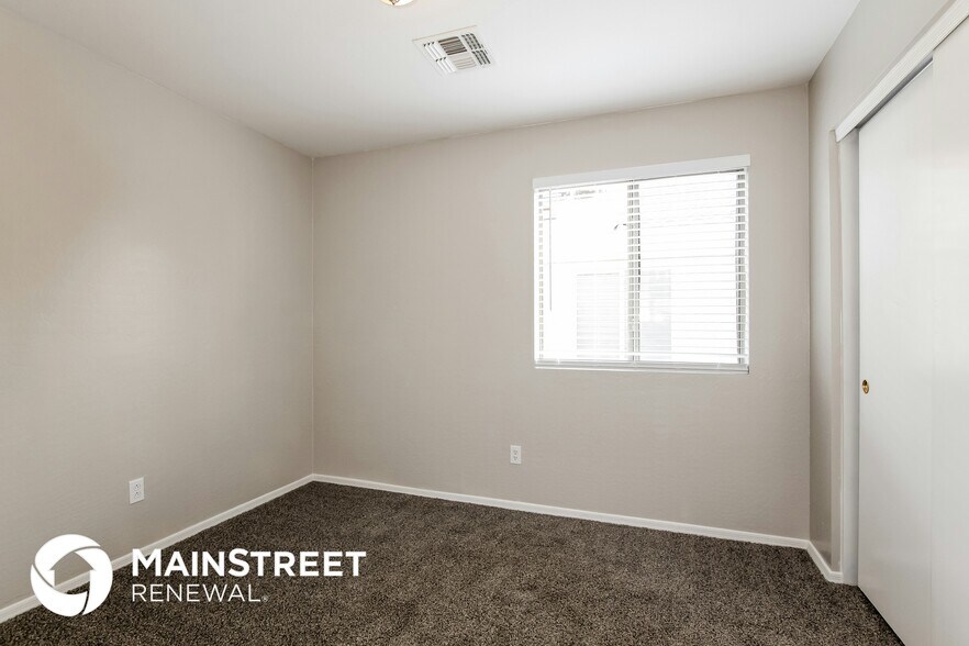 Building Photo - 14916 N 125th Ln