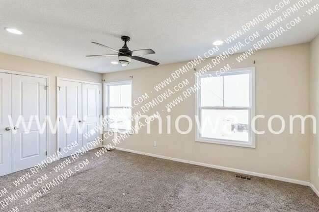 Building Photo - 7878 Cottonwood Ln