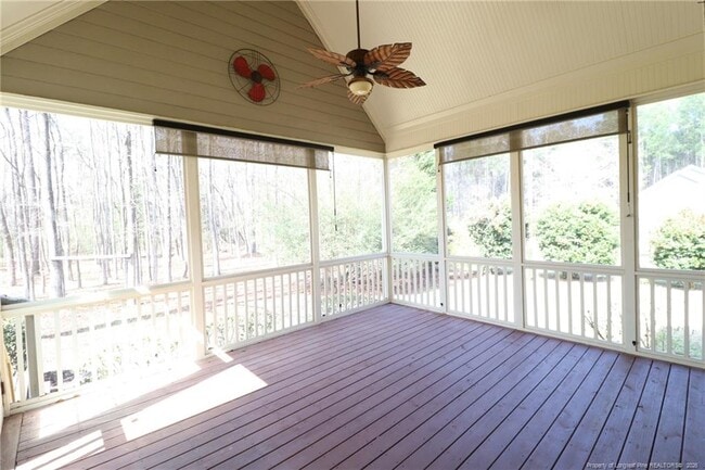 Building Photo - 7124 Blue Juniper Ct