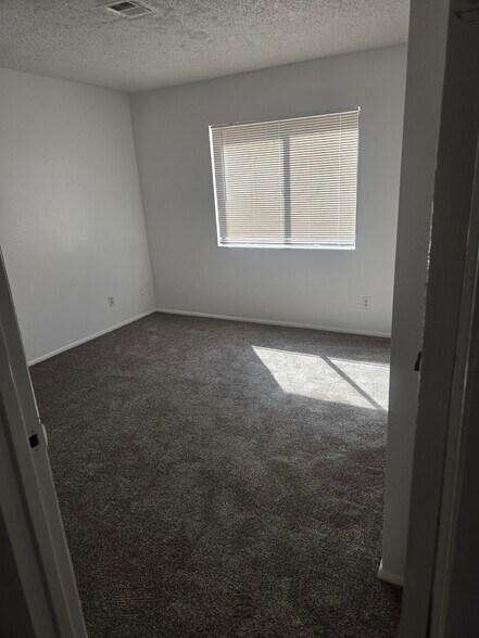 Building Photo - 2841 Wheelwright Dr