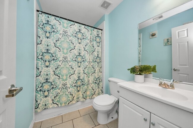 Building Photo - 20919 New Leaf Ct