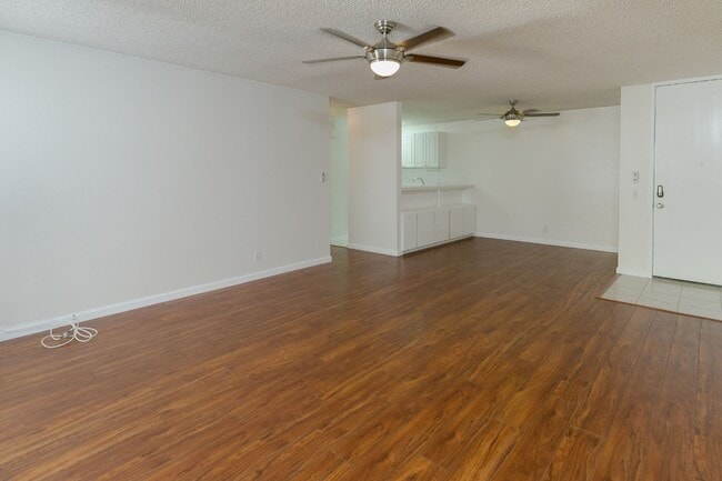 Building Photo - 333 Aoloa St