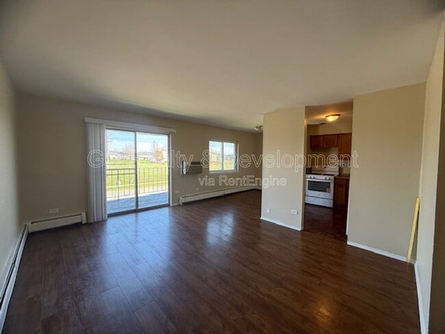 Building Photo - 847 College Blvd