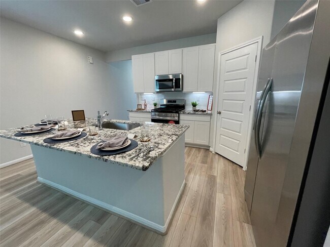 Building Photo - 8356 Bristlecone Pne Wy