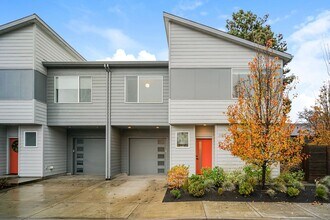 Building Photo - Modern Living in the Heart of Richmond, Just Blocks from Division Street This Home will not last ...