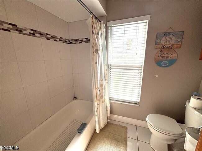 Building Photo - 5740 Sandpiper Pl