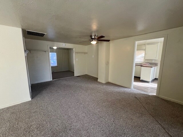 Building Photo - 2 Bed 1 Bath in Boise!