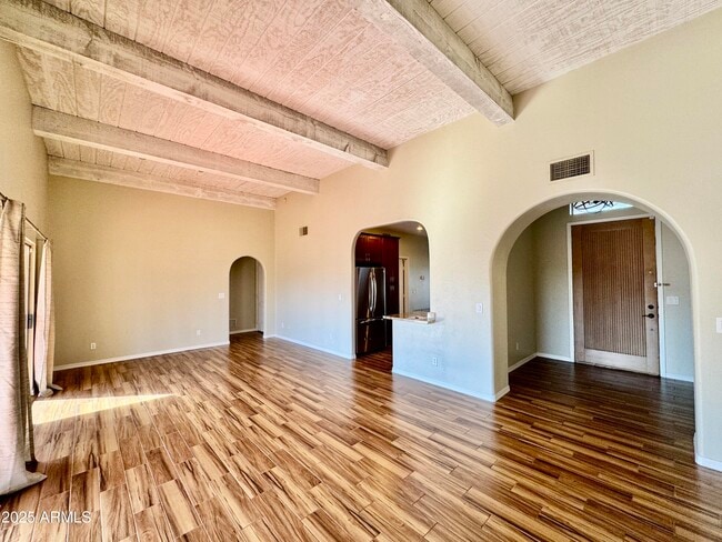 Building Photo - 5825 E Nisbet Rd