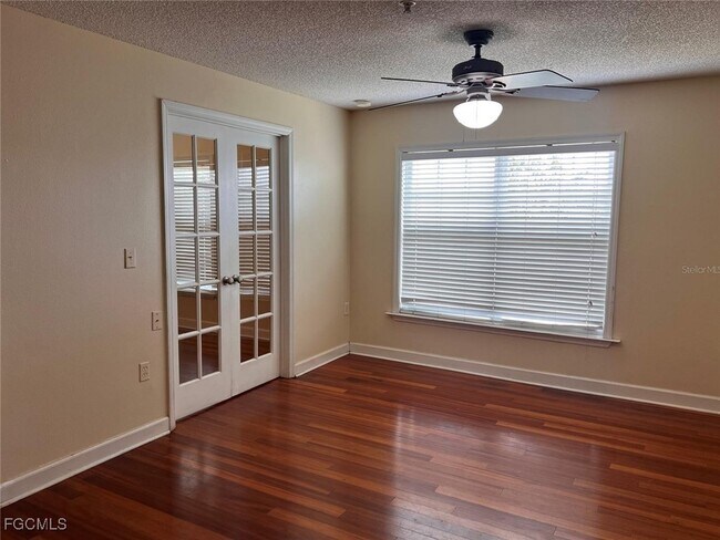 Building Photo - 2031 Dixie Belle Dr