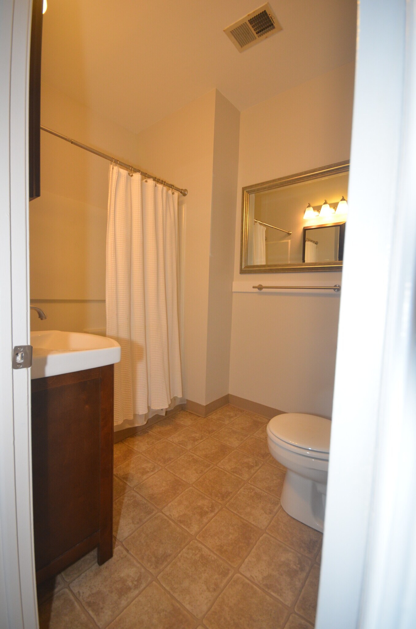 Building Photo - 421 Northampton St