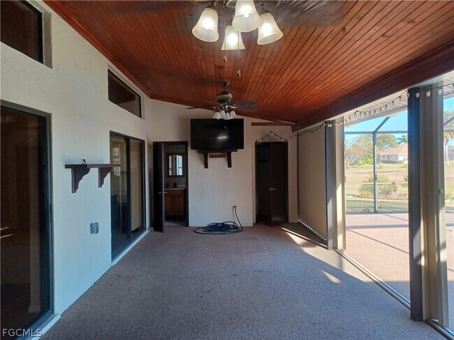 Building Photo - 11891 Prince Charles Ct