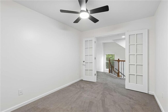 Building Photo - 3377 Vintage Cir SE