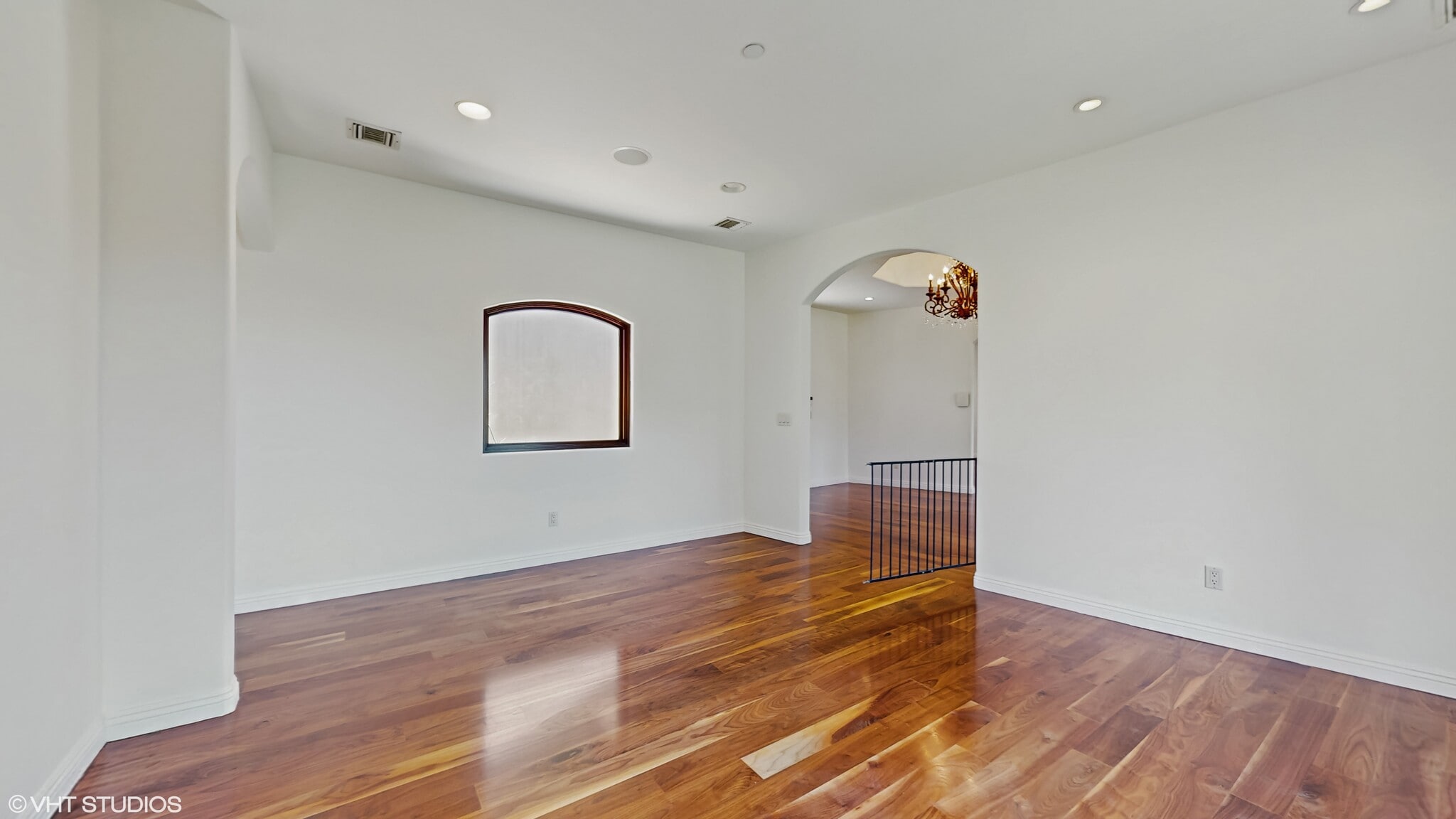 Building Photo - 3311 Deronda Dr