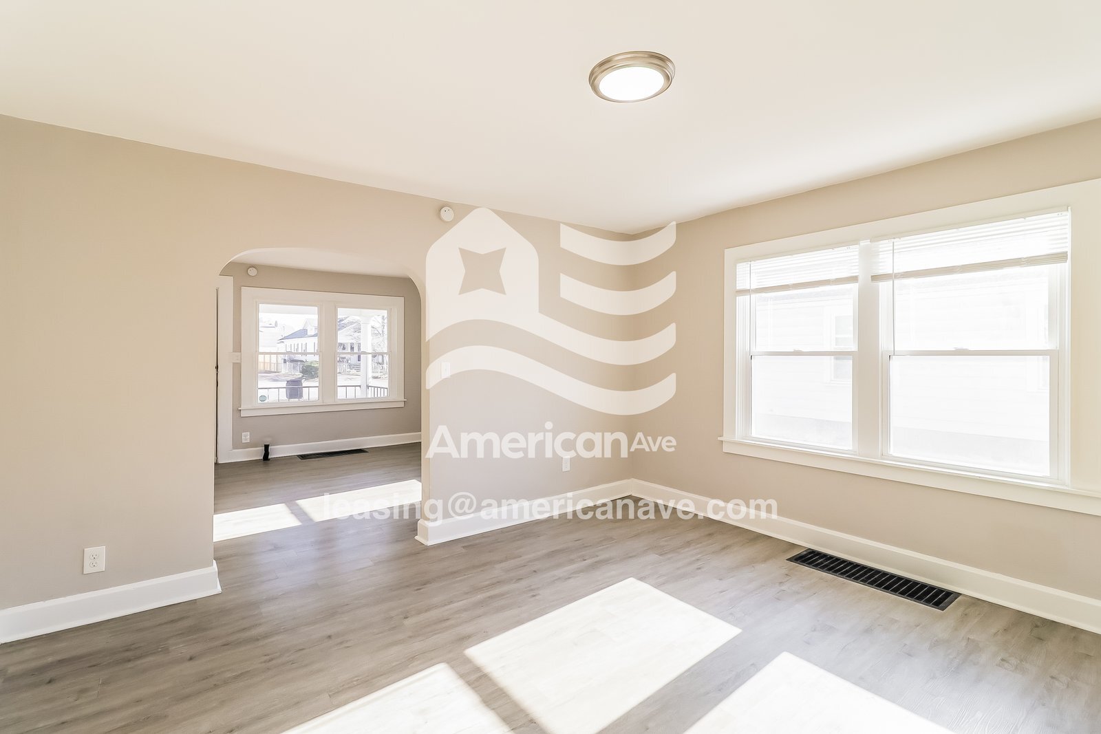 Building Photo - 1824 Winona Dr