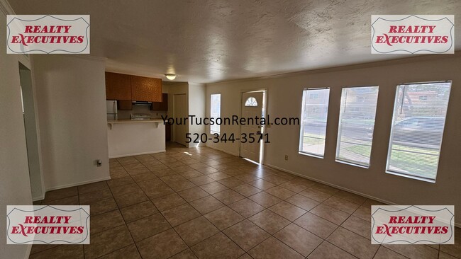 Building Photo - Tanque Verde & Kolb Rd area. 2 bedroom 1 b...