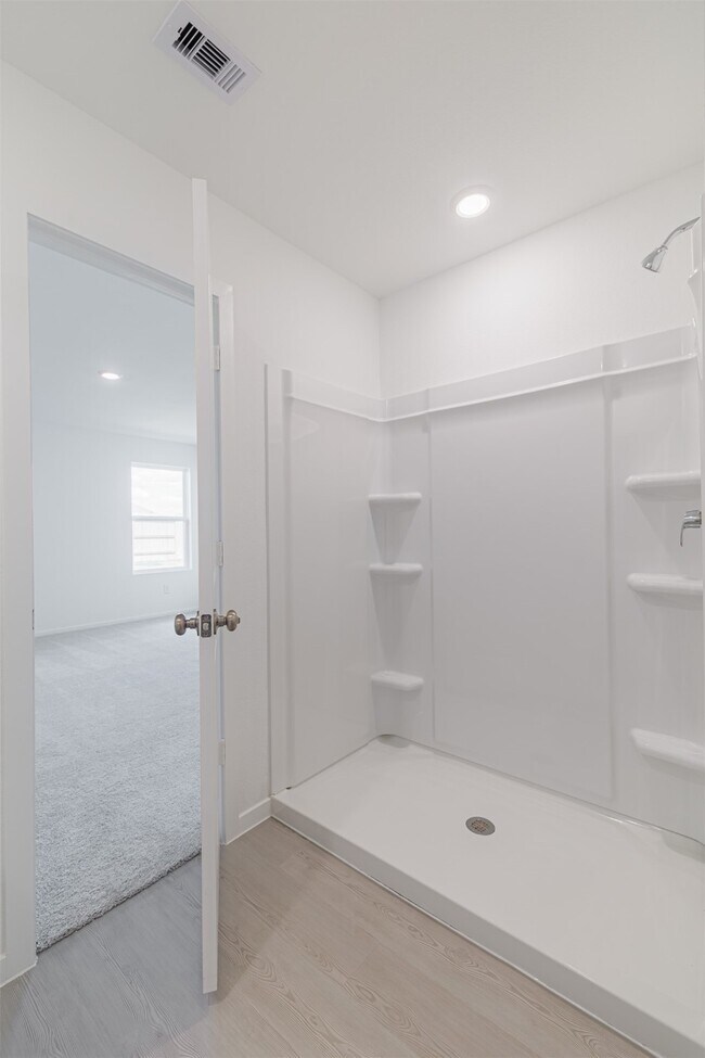 Building Photo - 26718 Willow Ln