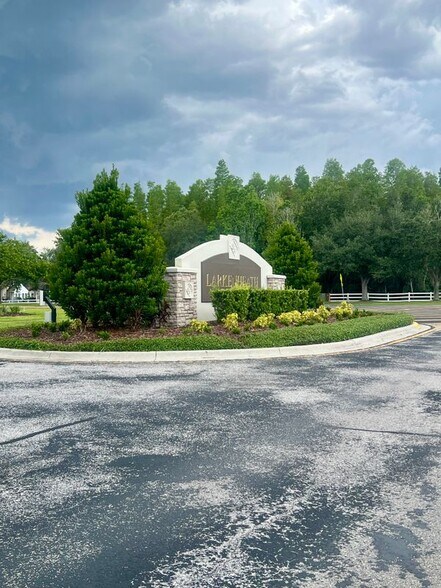 Building Photo - 31748 Blythewood Way