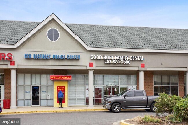 Building Photo - 2828 Buena Vista Terrace SE