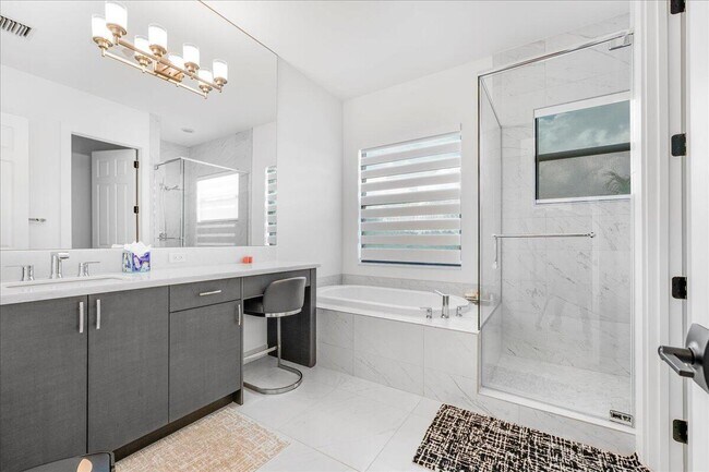 Building Photo - 9093 Chauvet Wy