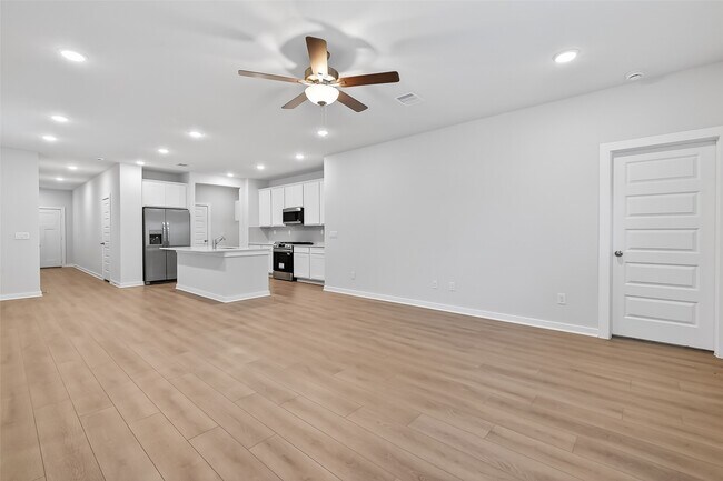 Building Photo - 8538 Blueberry Ash St