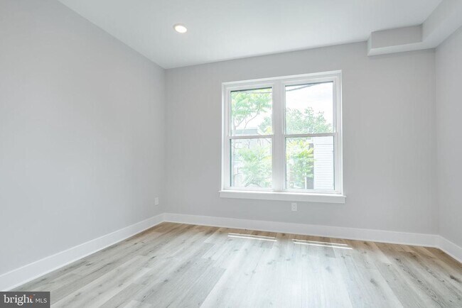 Building Photo - 5122 Ranstead St