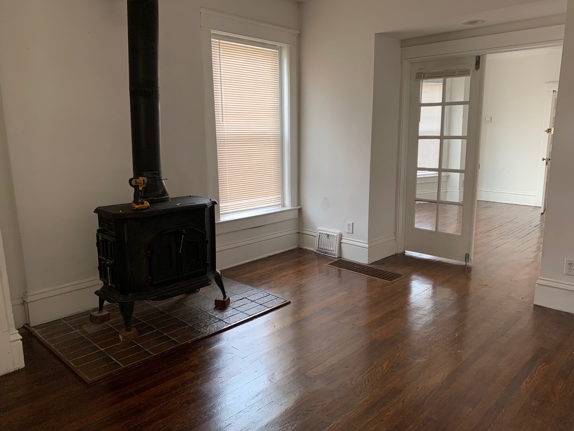 Building Photo - 4307 Walnut St