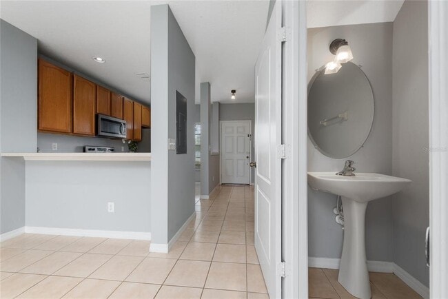 Building Photo - 9313 Jasmine Flower Ln