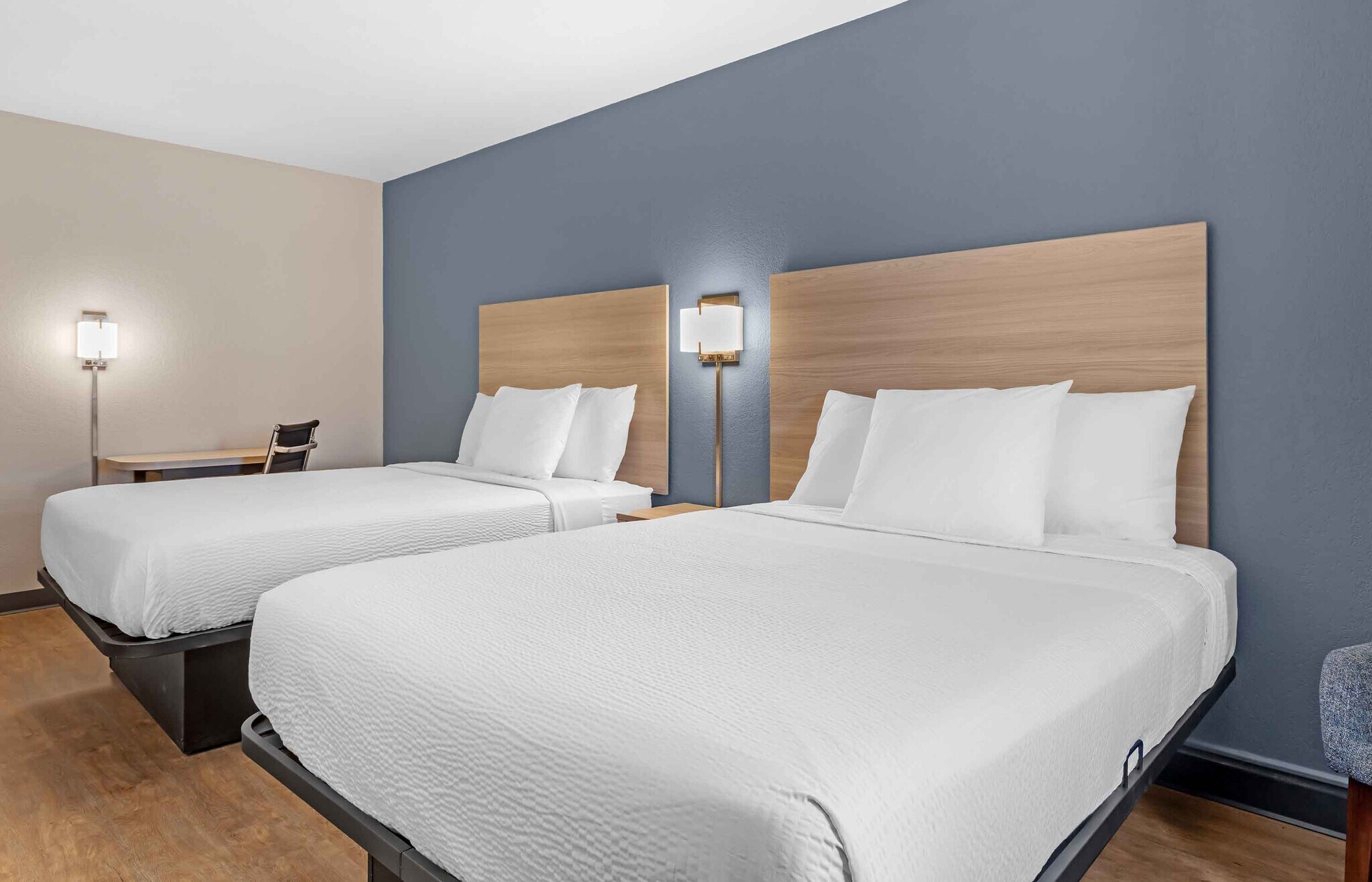 Building Photo - Furnished Studio-Longview
