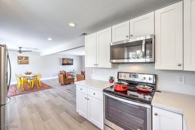 Building Photo - 2400 Sherman Pl