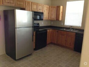 Building Photo - Coming Soon! 3 Bed/2.5 Bath in South Jordan