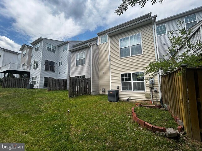 Building Photo - 8177 McCauley Way