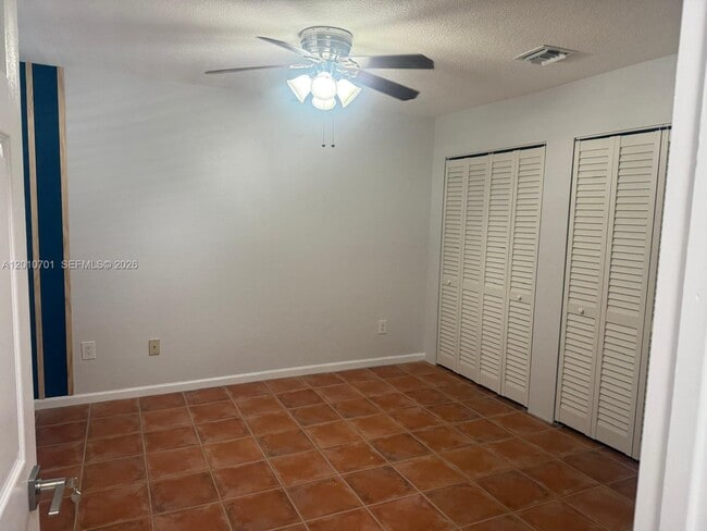 Building Photo - 6524 SW 114th Ave