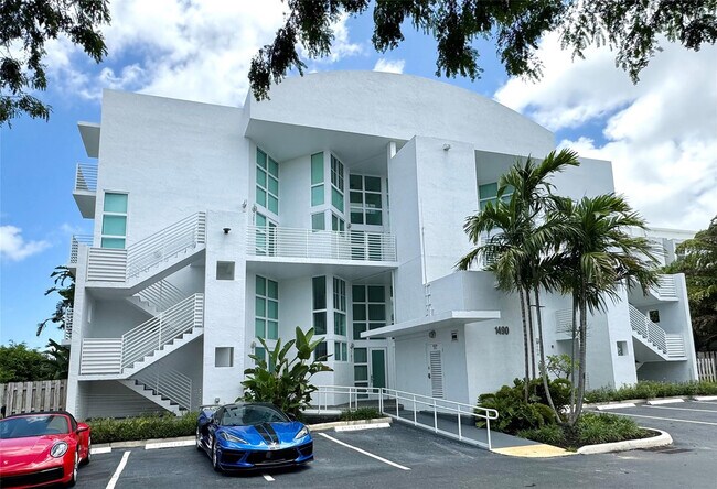 Building Photo - 1490 SE 15th St