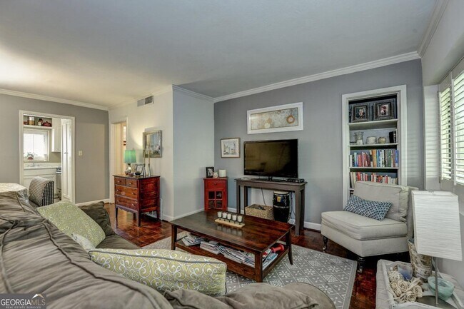 Building Photo - 282 Ardmore Cir NW